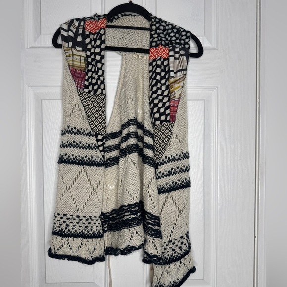 MOTH ANTHROPOLOGIE Draw The Eye Patchwork Mixed Media Vest Size S/M Ramie - Picture 2 of 9